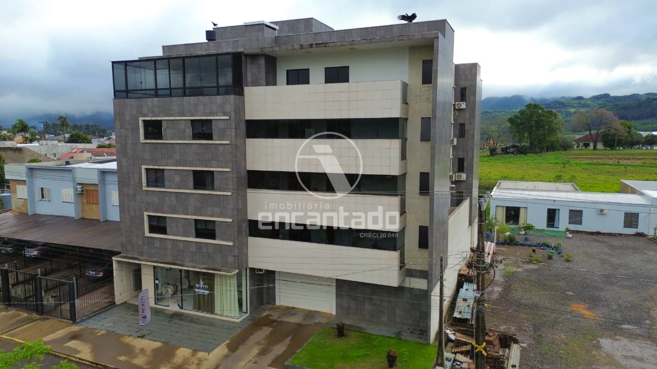 thumbnail--6aa463675c876.webp