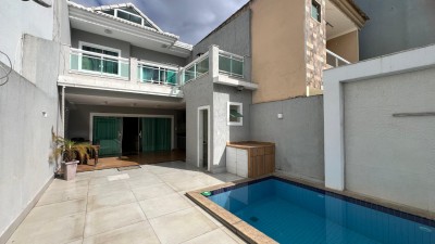 thumbnail--6a5133445f156.webp