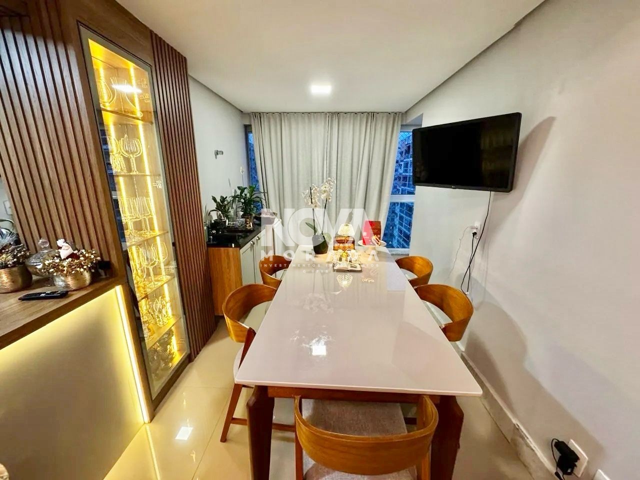 Cobertura à venda com 4 quartos, 140m² - Foto 2