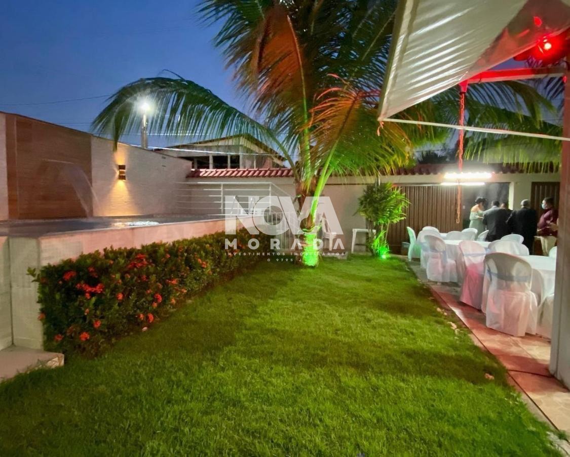 Casa à venda com 4 quartos, 450m² - Foto 21