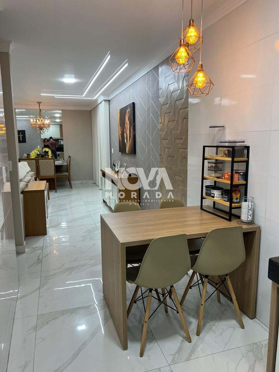 Casa à venda com 4 quartos, 450m² - Foto 4