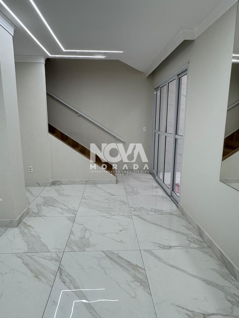 Casa à venda com 4 quartos, 450m² - Foto 12