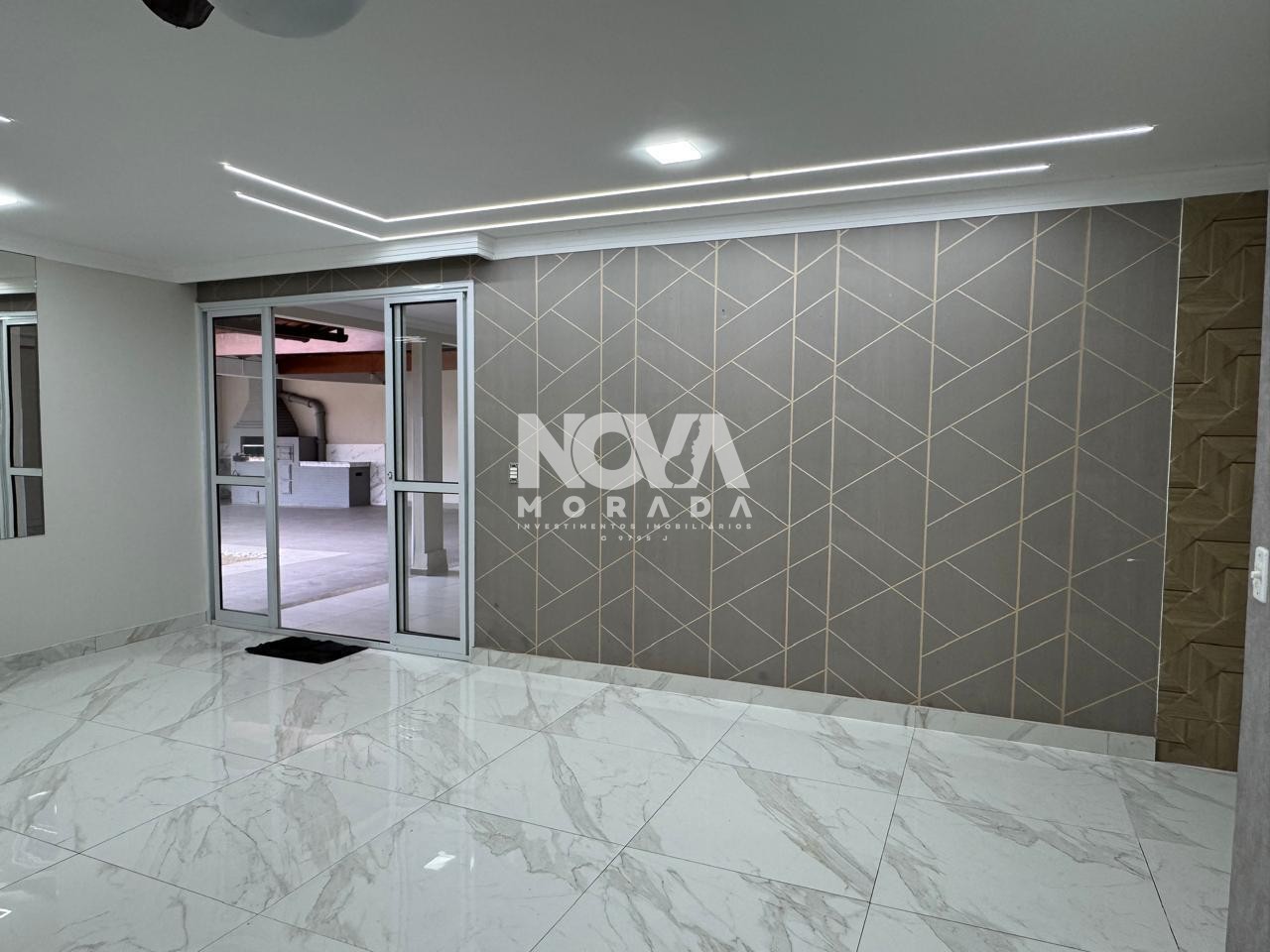 Casa à venda com 4 quartos, 450m² - Foto 7