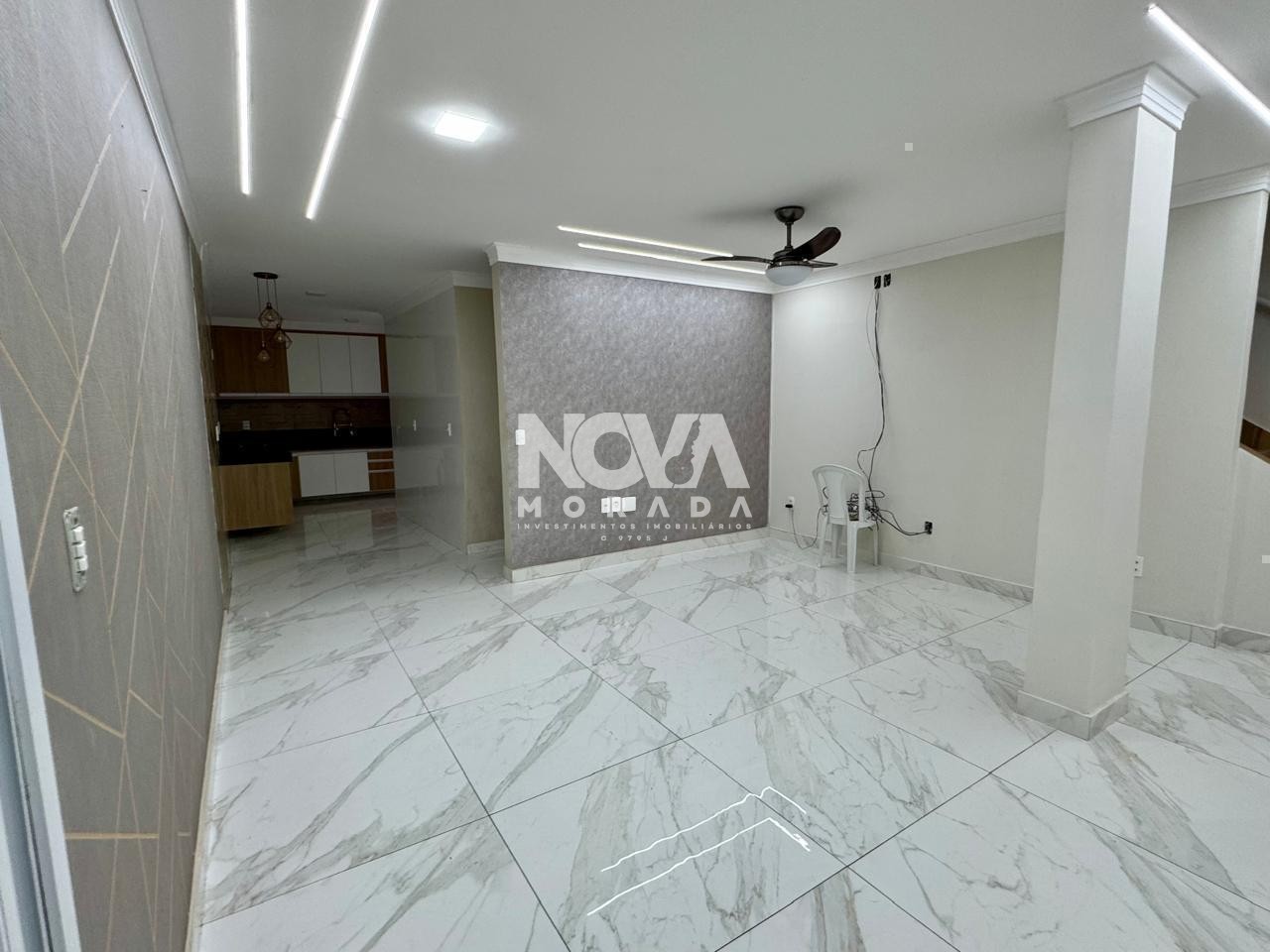 Casa à venda com 4 quartos, 450m² - Foto 5