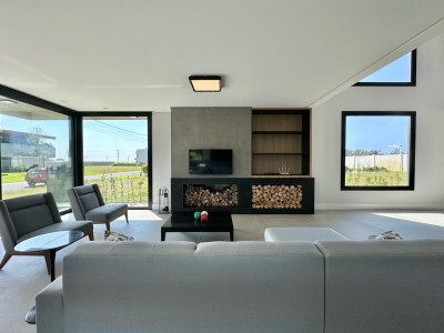 thumbnail--67f0989a97905.webp