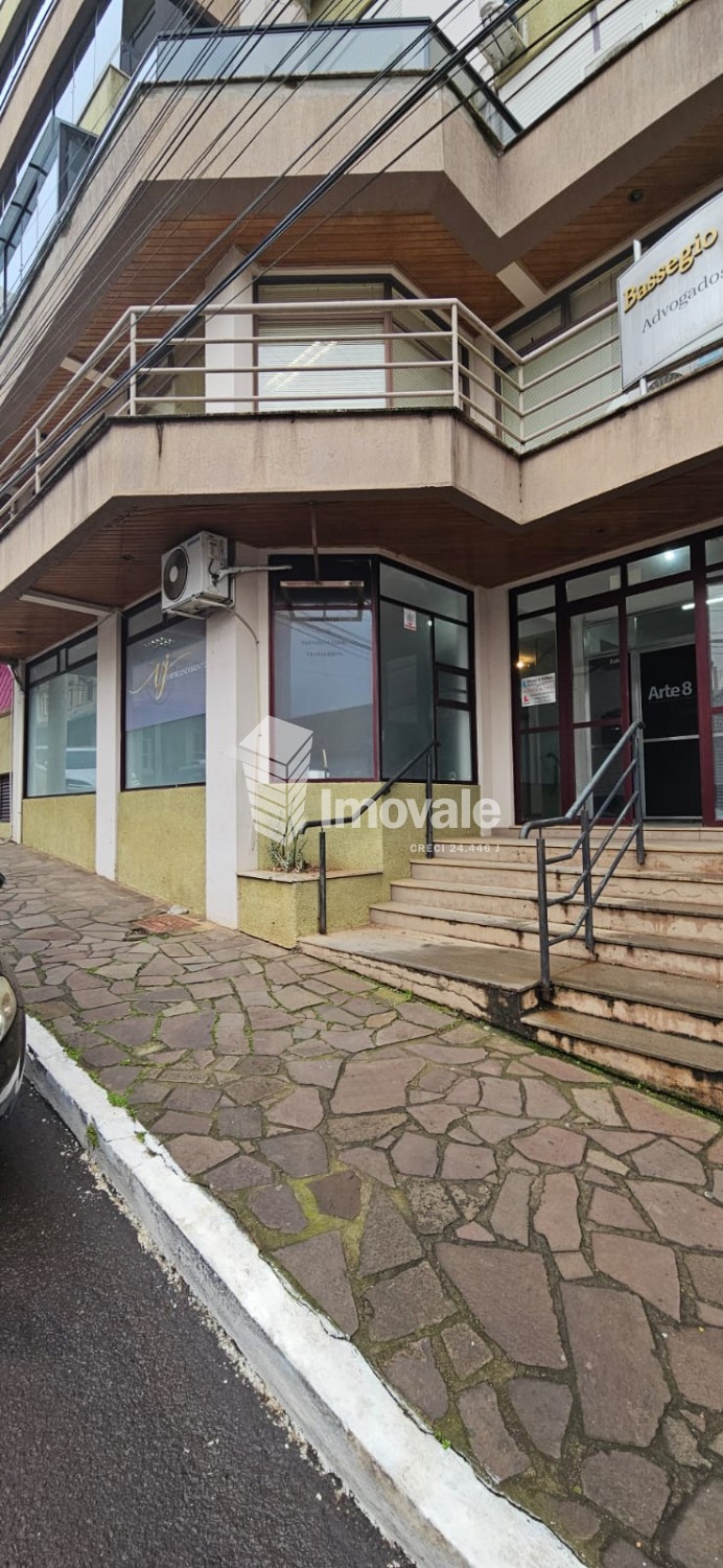 thumbnail--6a45190320ef9.webp