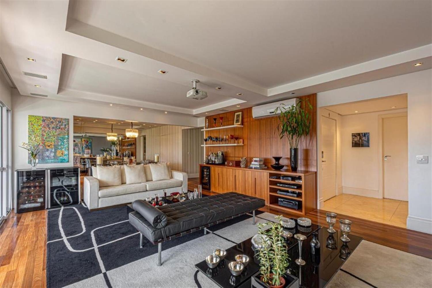 Apartamento, 4 quartos, 240 m² - Foto 1
