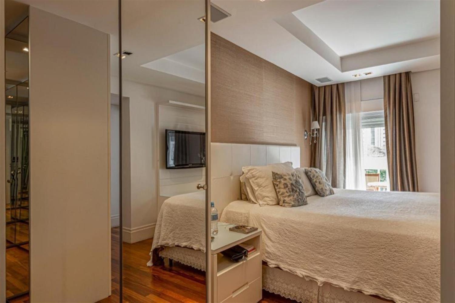 Apartamento, 4 quartos, 240 m² - Foto 17