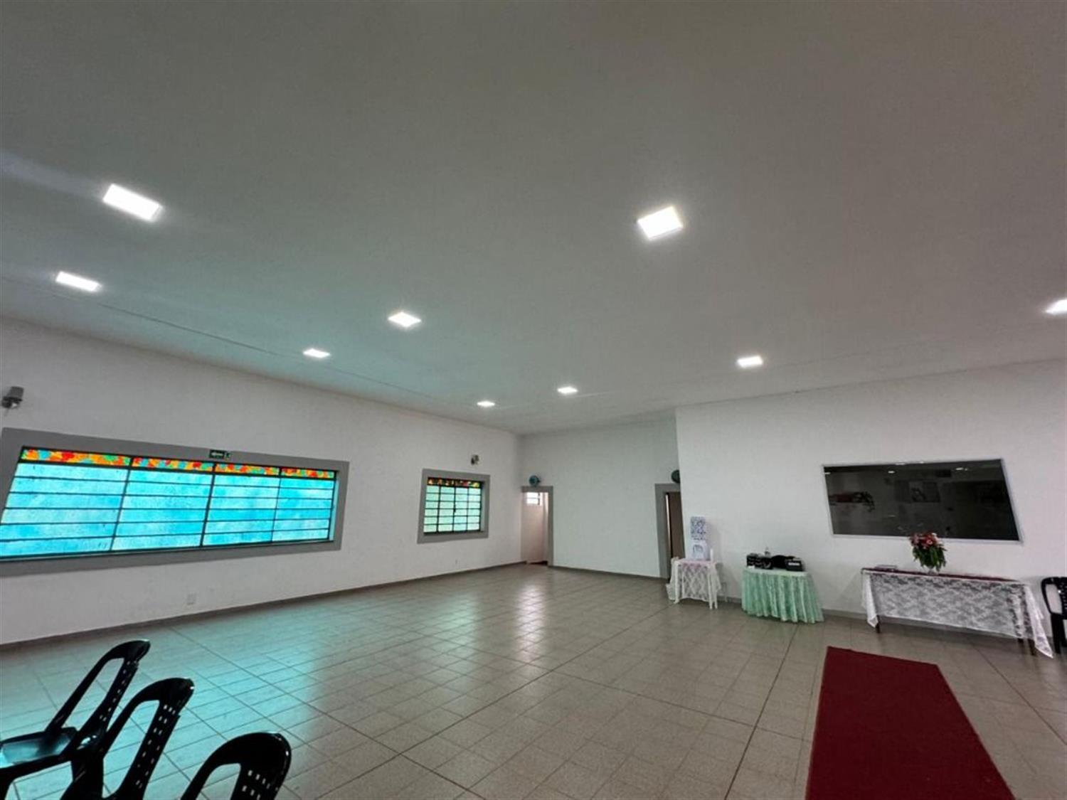 Sala-Conjunto, 2500 m² - Foto 1