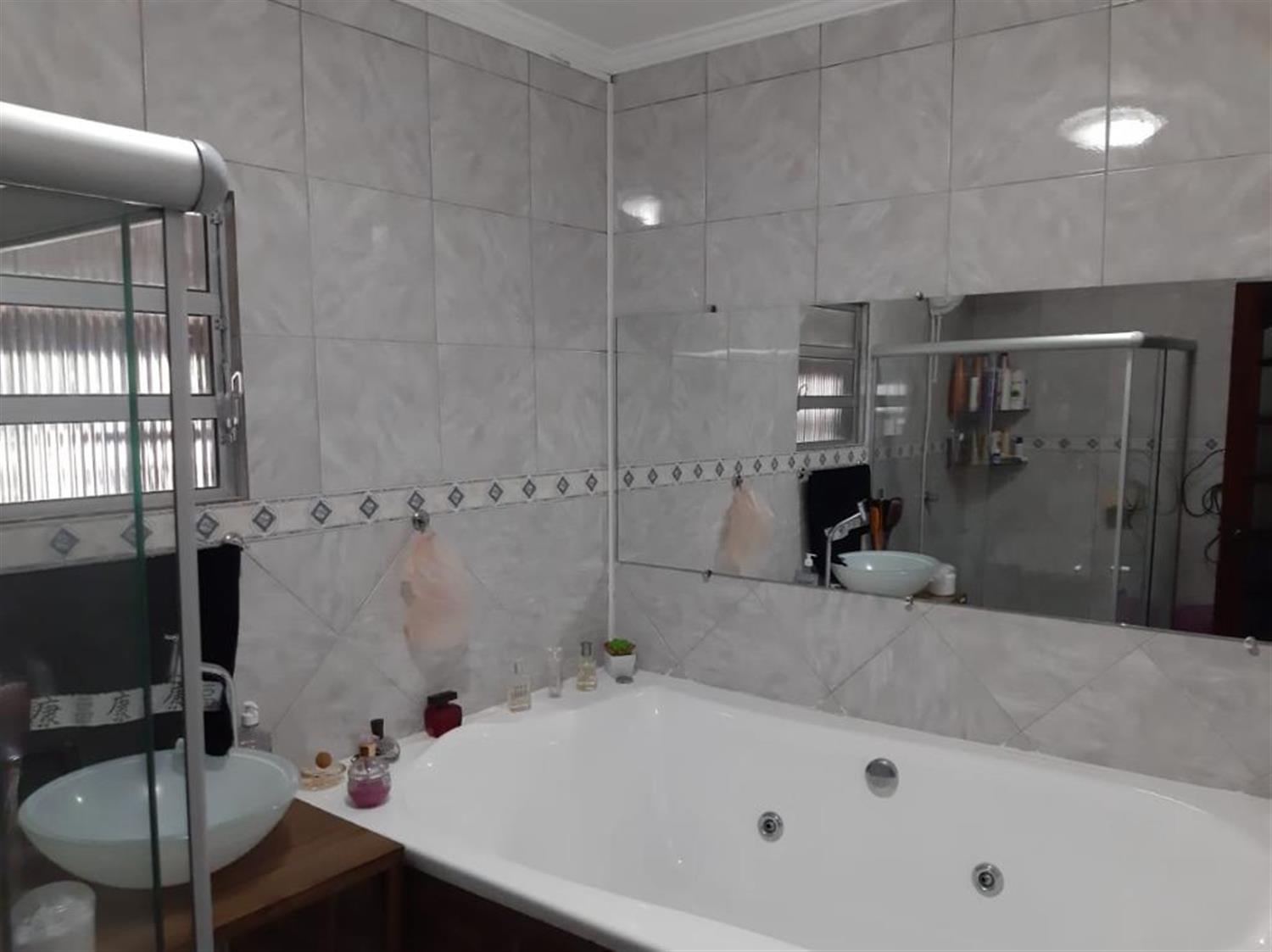 Sítio, 3 quartos, 1900 m² - Foto 11