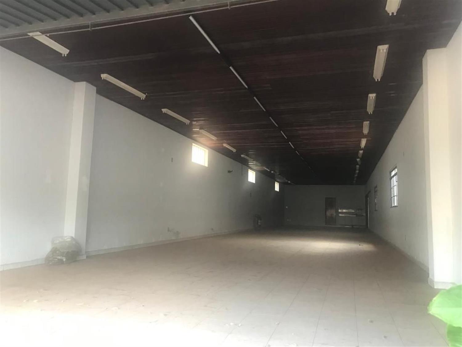 Depósito-Galpão, 280 m² - Foto 1