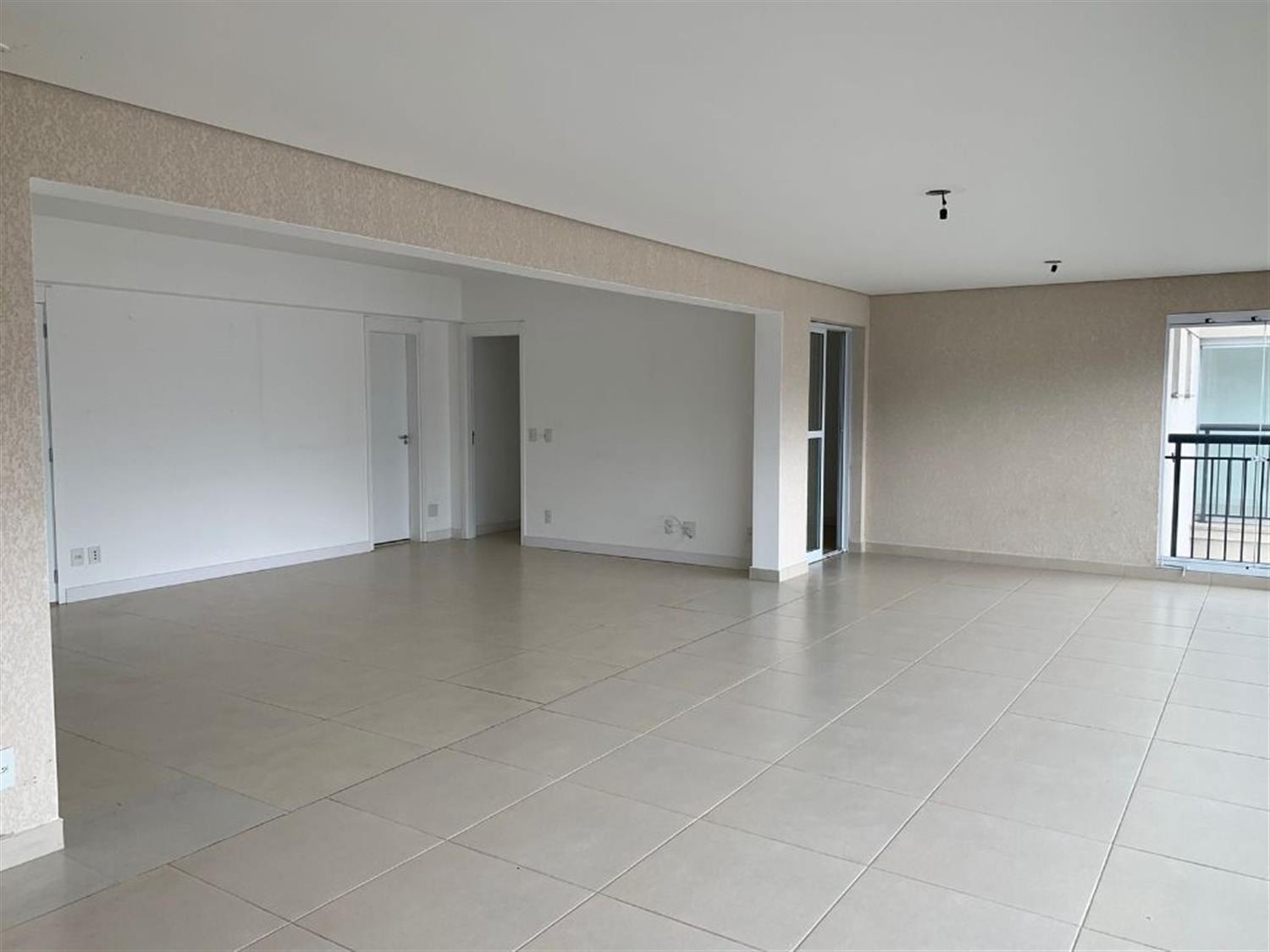 Apartamento, 4 quartos, 213 m² - Foto 1