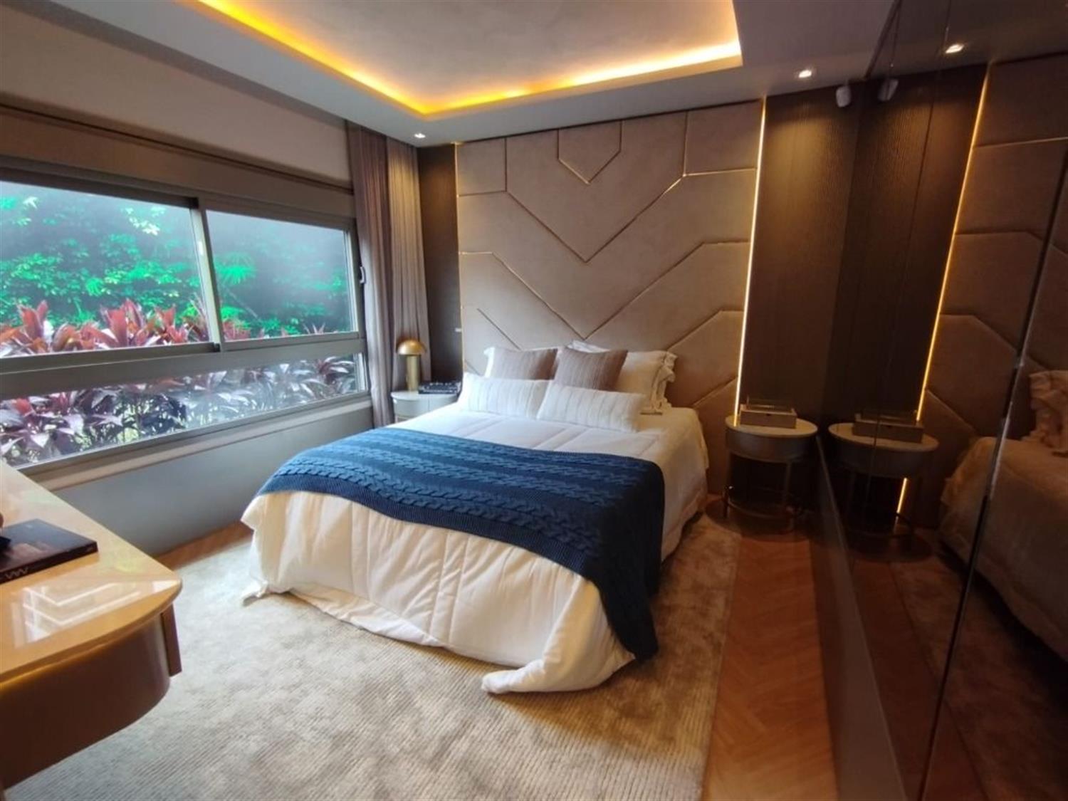 Apartamento, 3 quartos, 216 m² - Foto 11
