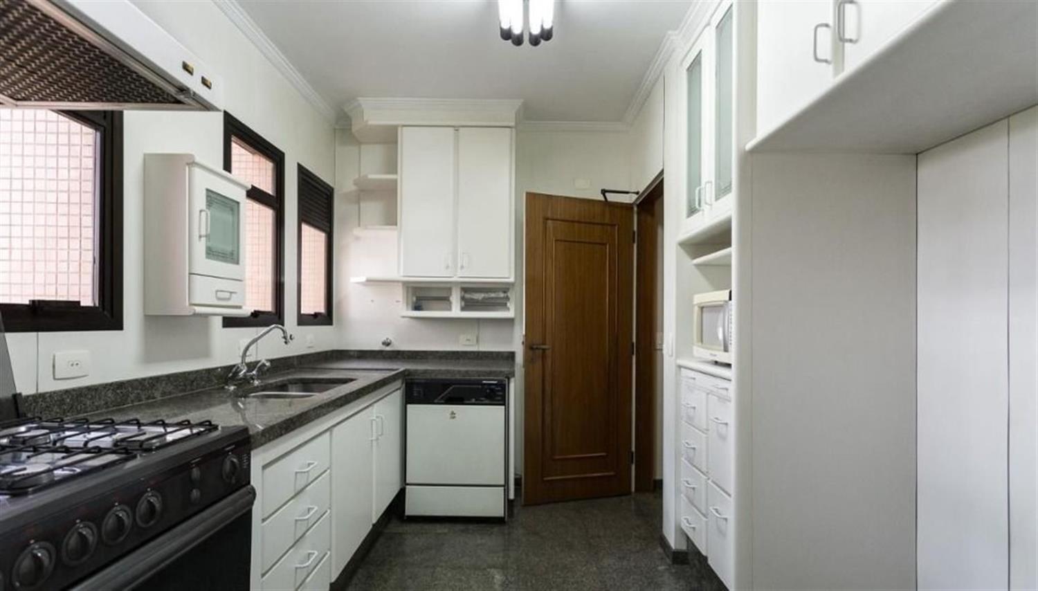 Apartamento, 4 quartos, 235 m² - Foto 13