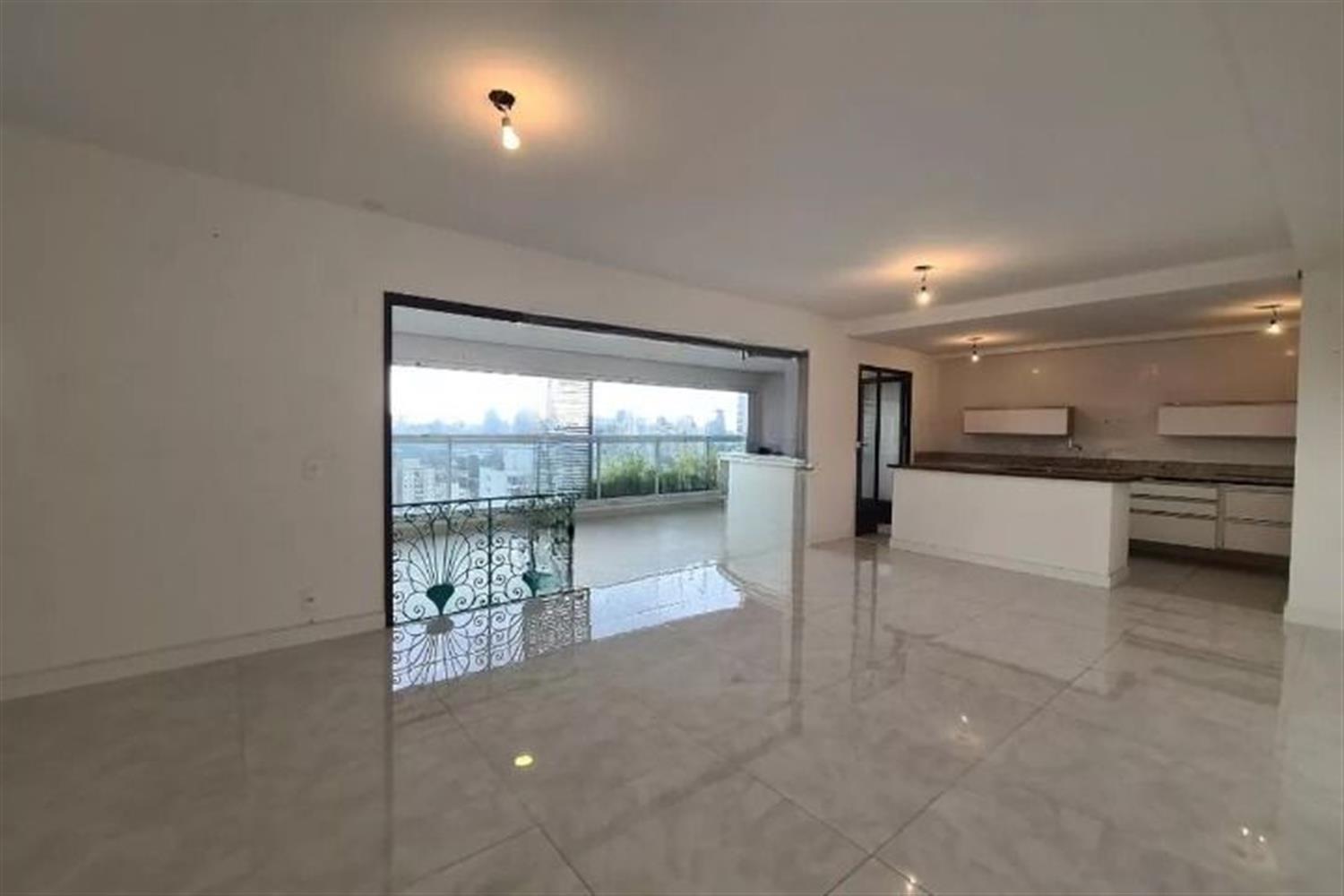 Apartamento, 3 quartos, 178 m² - Foto 1