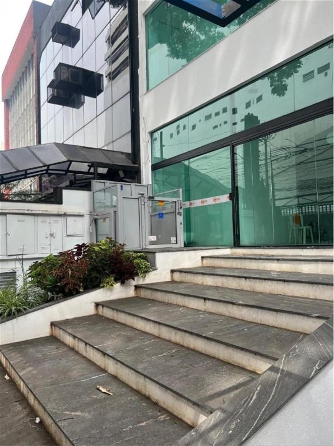 Prédio Inteiro, 1000 m² - Foto 1