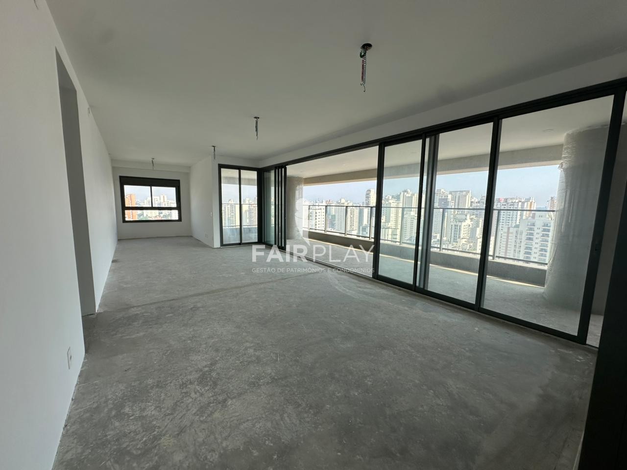 Apartamento, 3 quartos, 211 m² - Foto 2