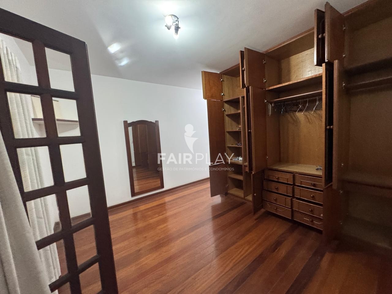 Casa, 4 quartos, 340 m² - Foto 20