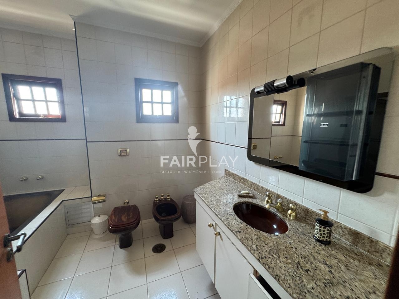 Casa, 4 quartos, 340 m² - Foto 22