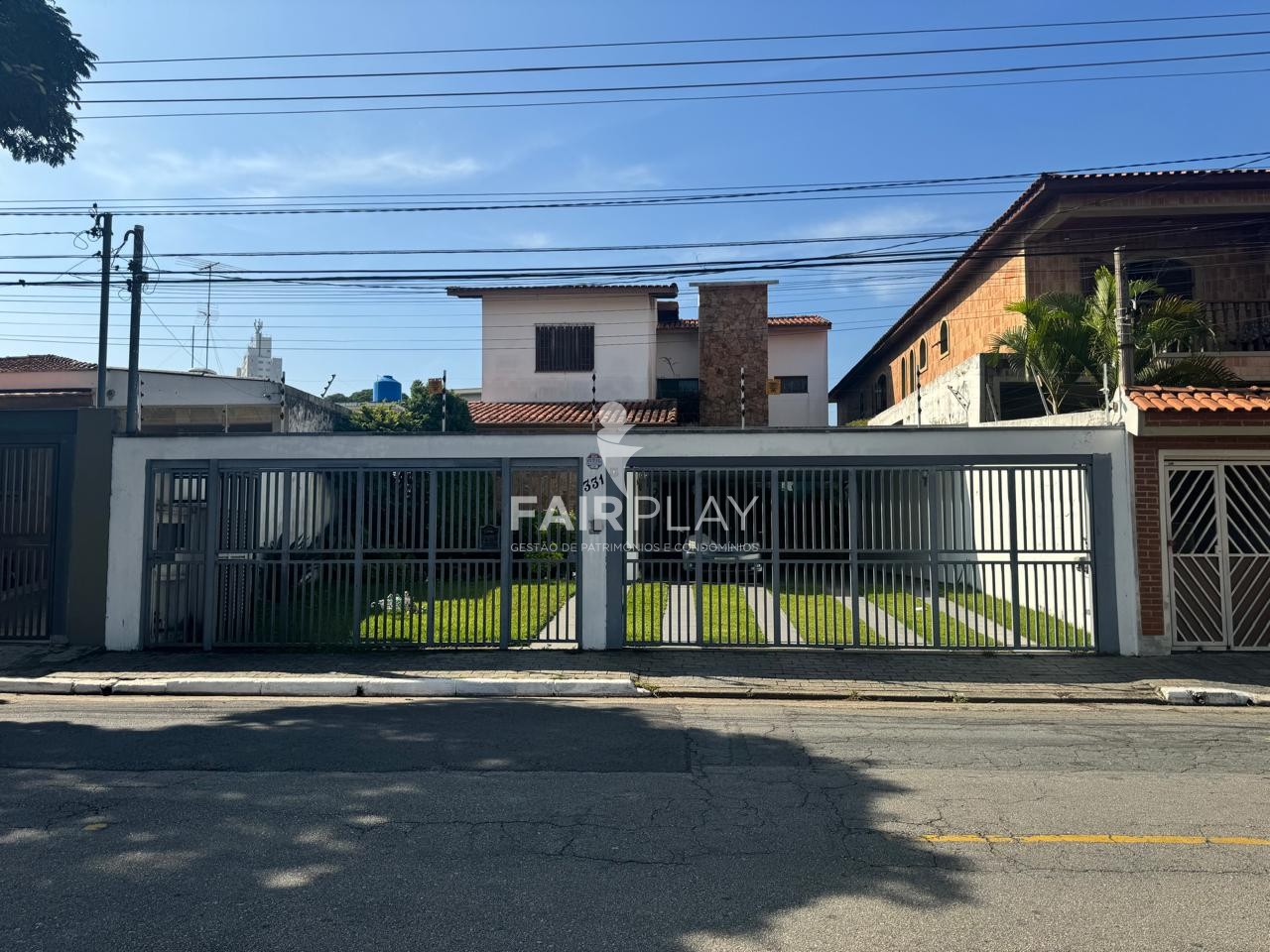 Casa, 4 quartos, 340 m² - Foto 1