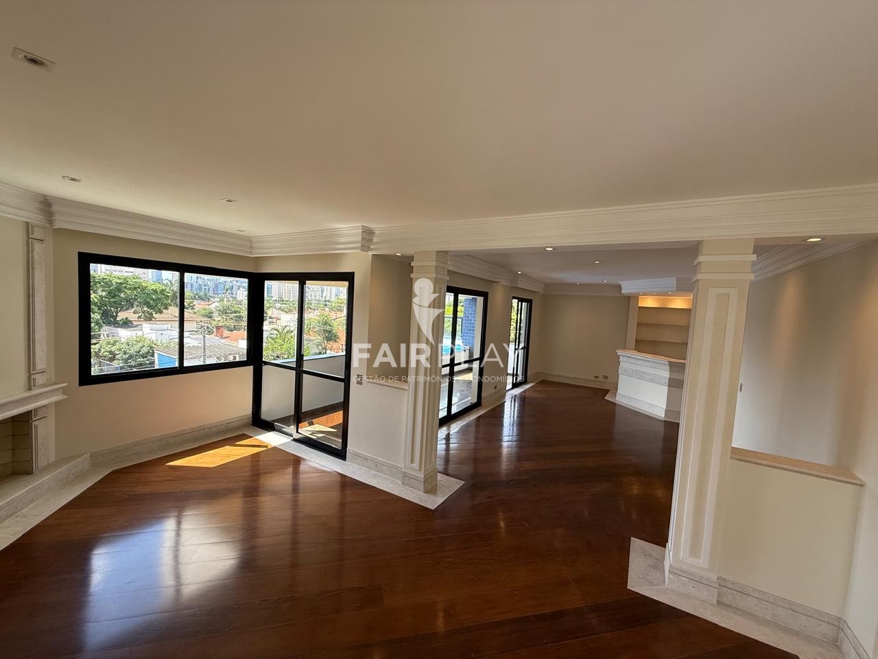 Apartamento, 3 quartos, 216 m² - Foto 4