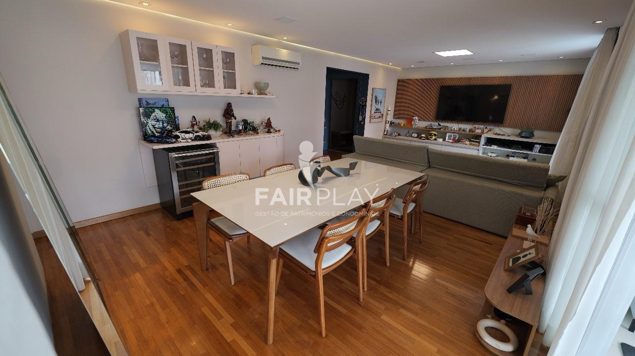 Apartamento, 4 quartos, 210 m² - Foto 1