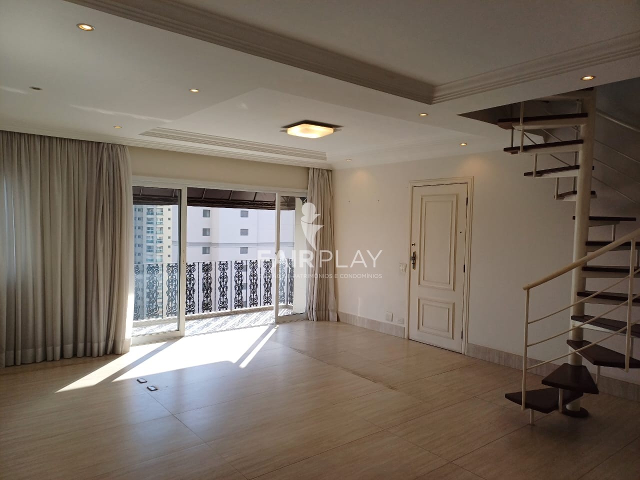 Cobertura, 3 quartos, 230 m² - Foto 3