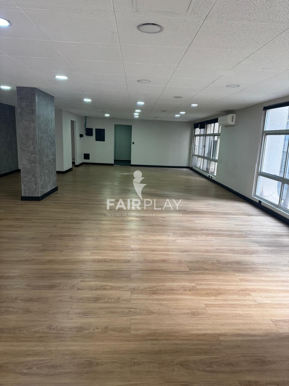Sala-Conjunto, 400 m² - Foto 1