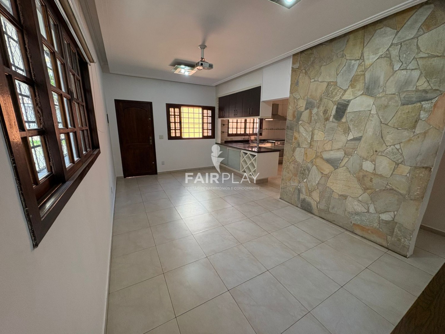 Casa, 3 quartos, 185 m² - Foto 2