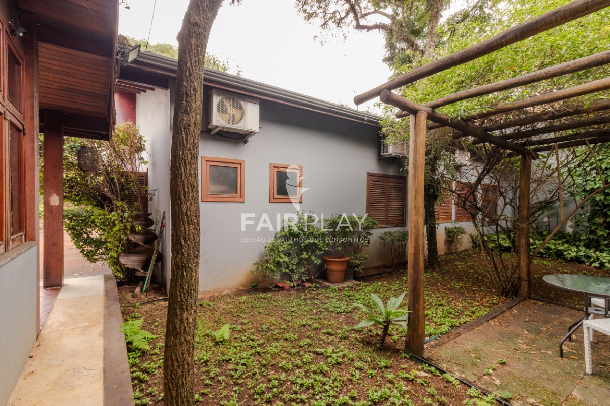 Casa, 3 quartos, 242 m² - Foto 10