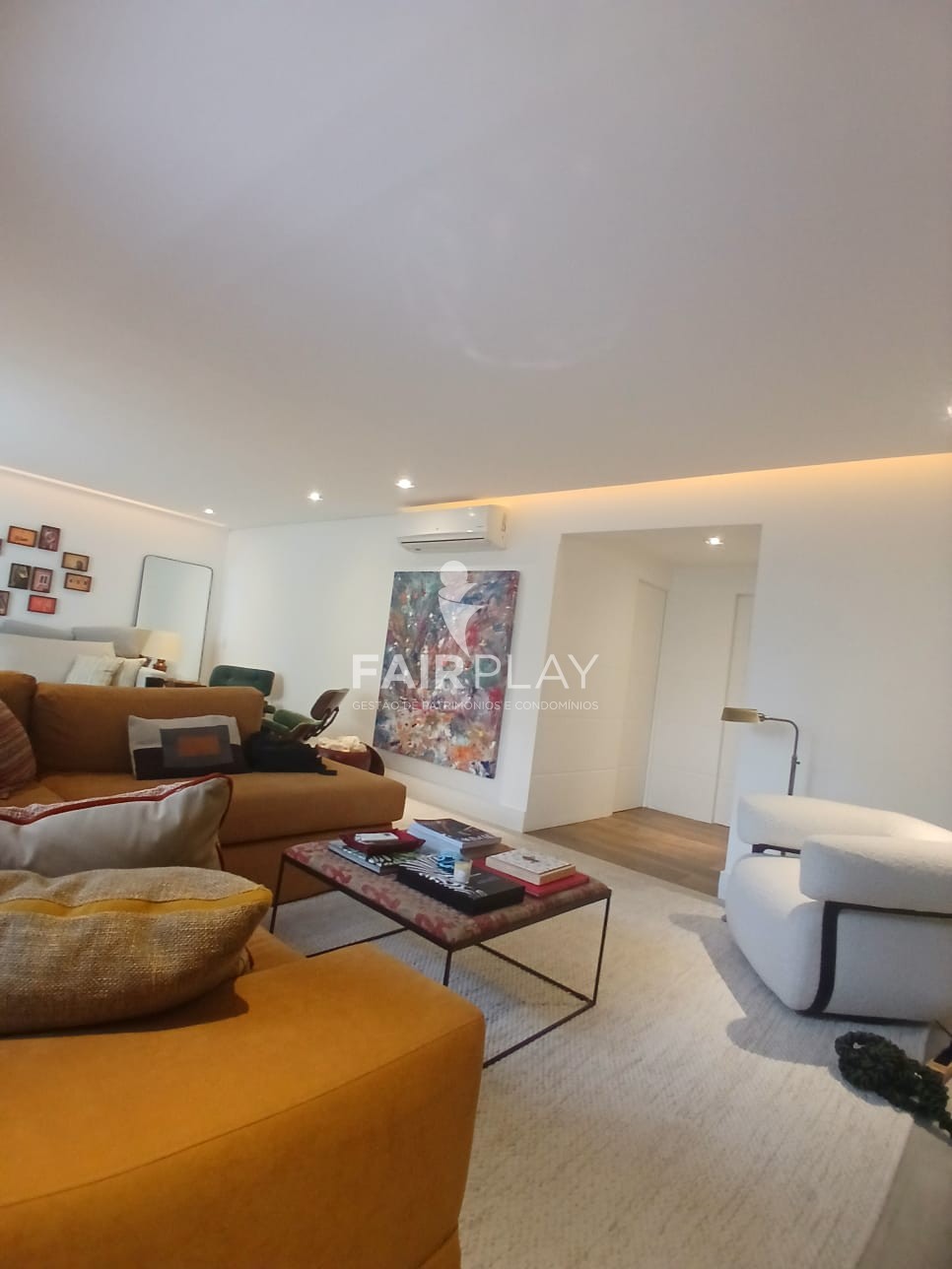 Apartamento, 4 quartos, 222 m² - Foto 1
