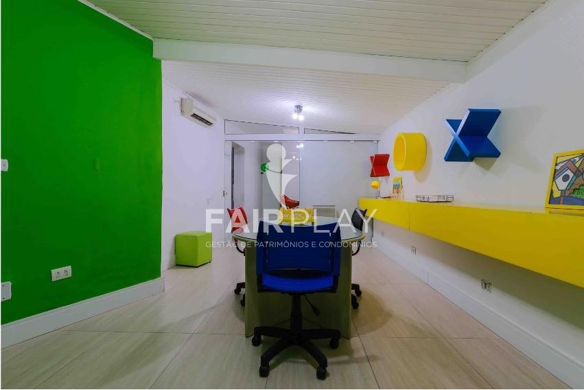 Sobrado, 10 quartos, 265 m² - Foto 17