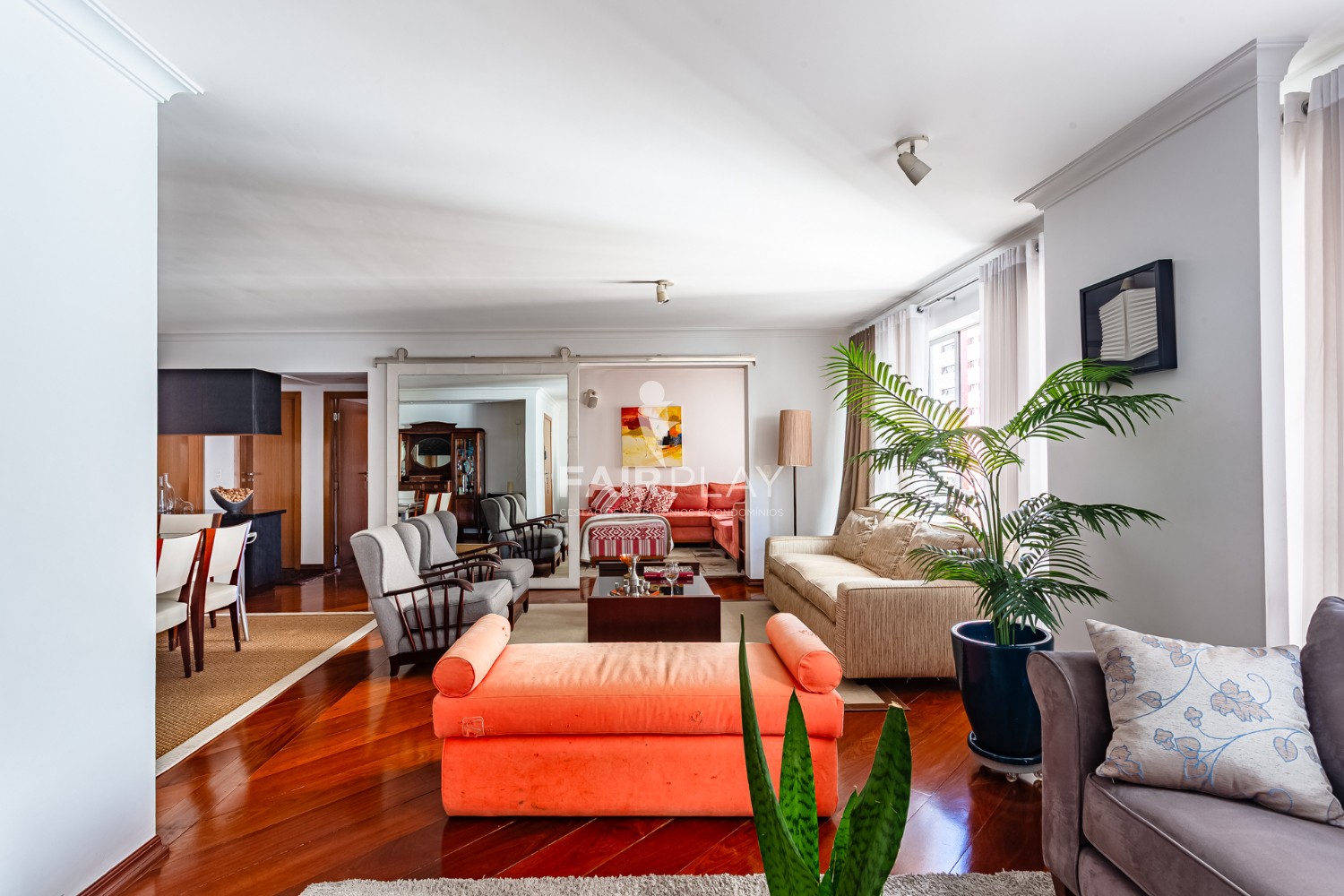 Apartamento, 3 quartos, 230 m² - Foto 1