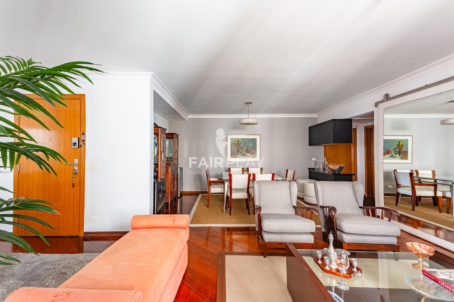 Apartamento, 3 quartos, 230 m² - Foto 2