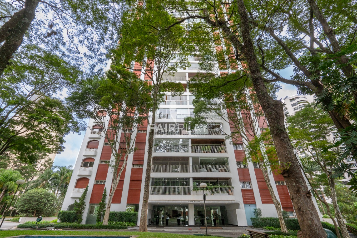 Apartamento, 4 quartos, 208 m² - Foto 1