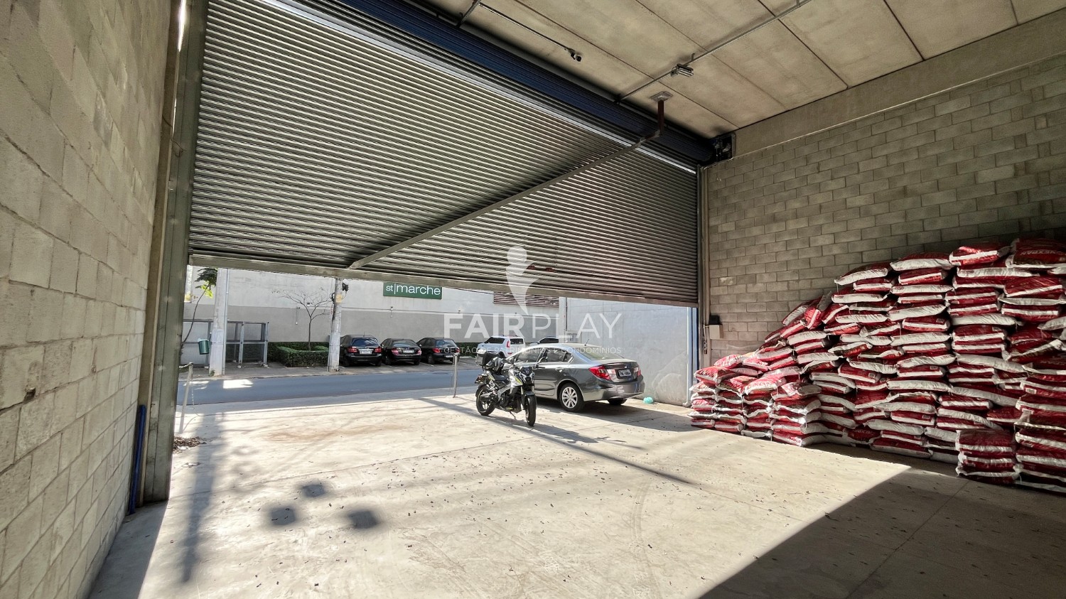 Depósito-Galpão, 360 m² - Foto 1