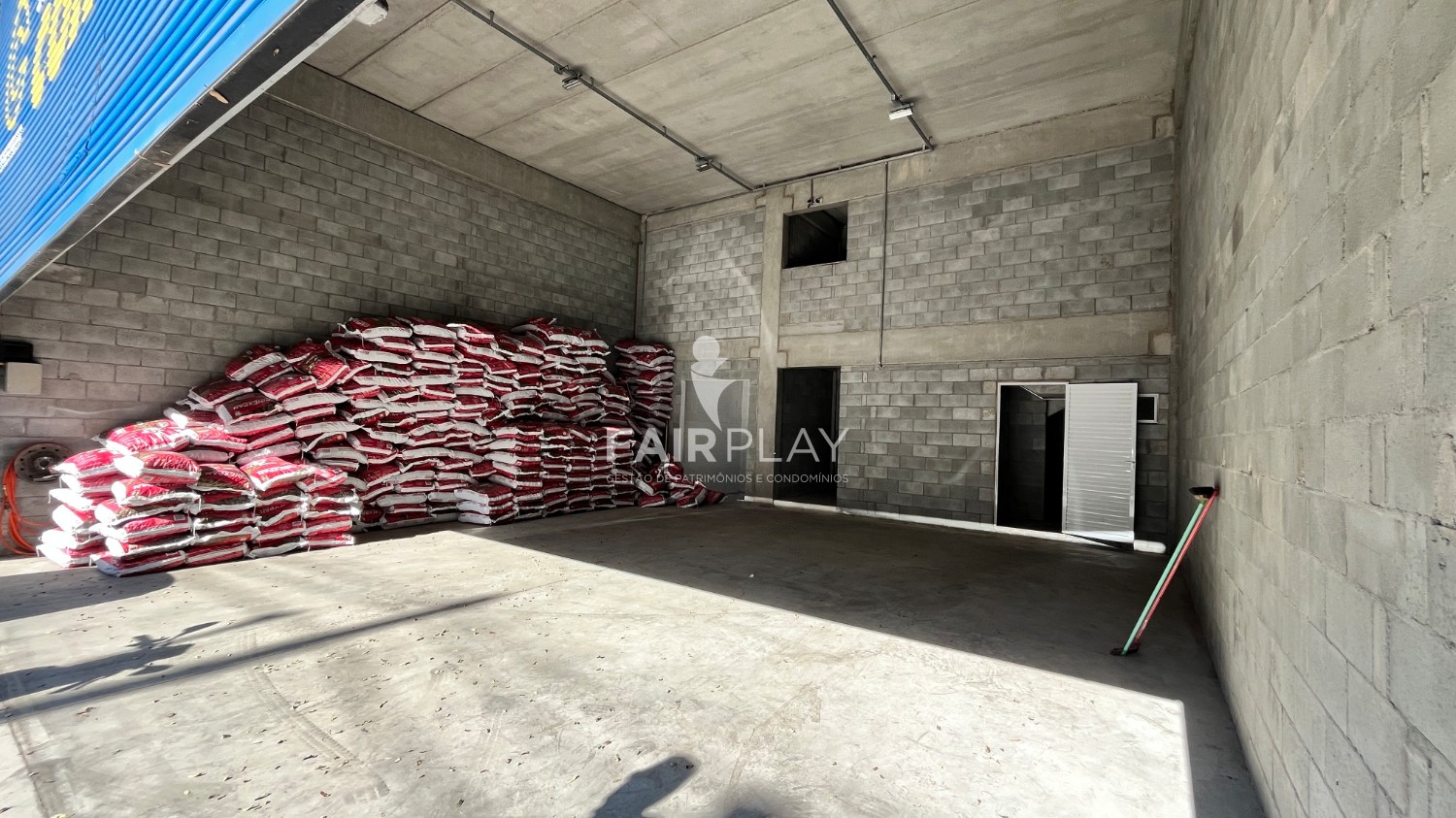 Depósito-Galpão, 360 m² - Foto 17