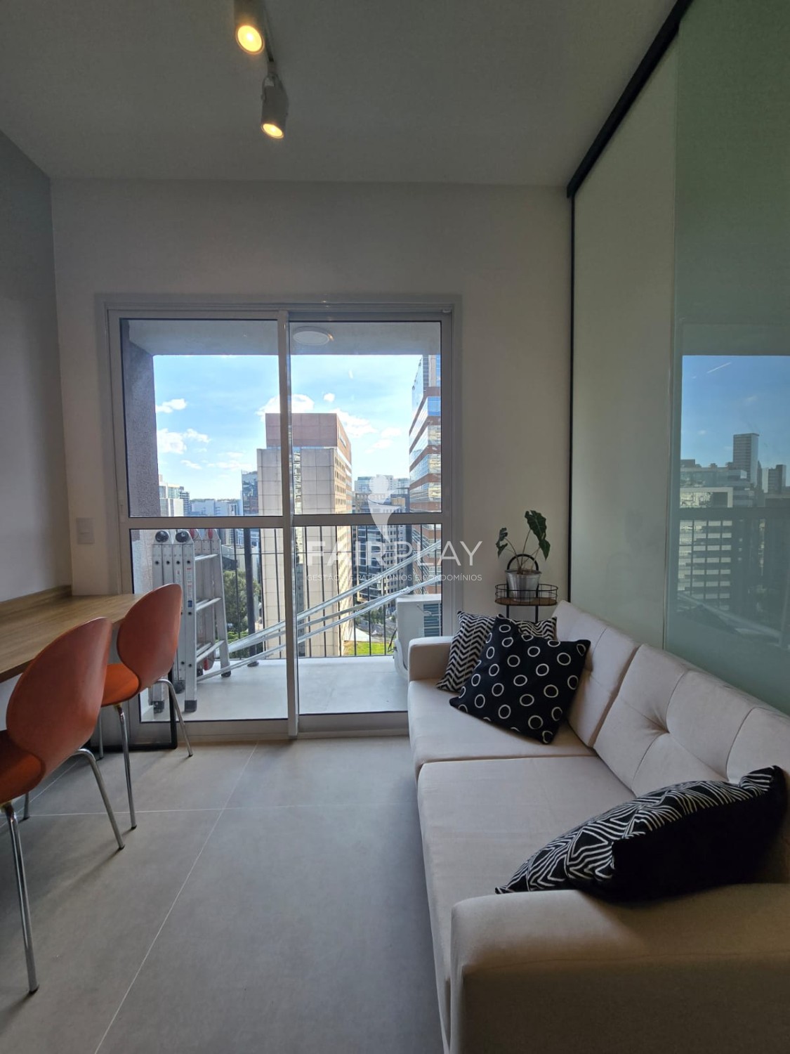 Apartamento, 1 quarto, 28 m² - Foto 2