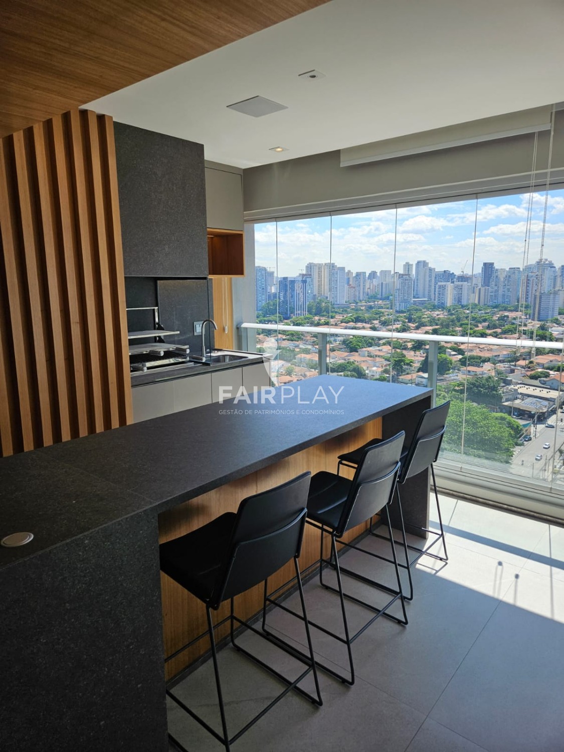 Apartamento, 3 quartos, 130 m² - Foto 1