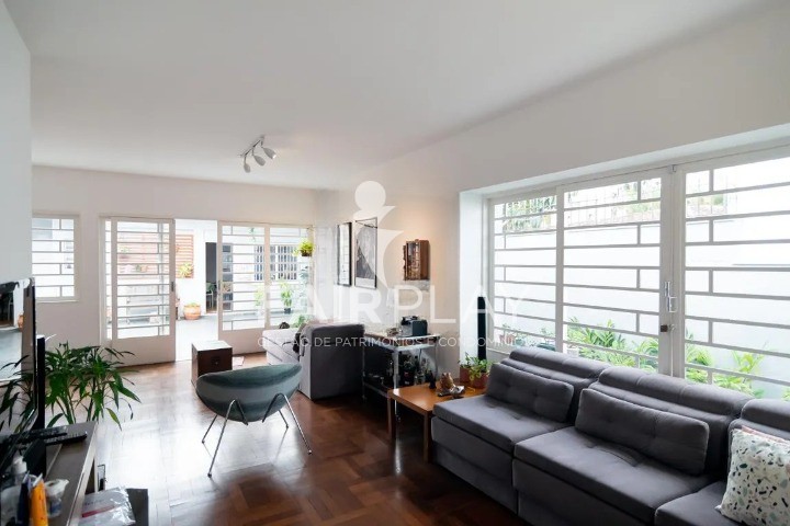 Casa, 3 quartos, 220 m² - Foto 1
