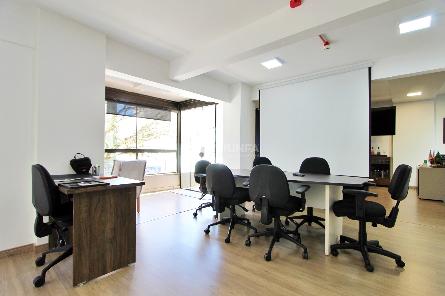 Sala comercial, para alugar, 91 m², Centro - Farroupilha — foto 2