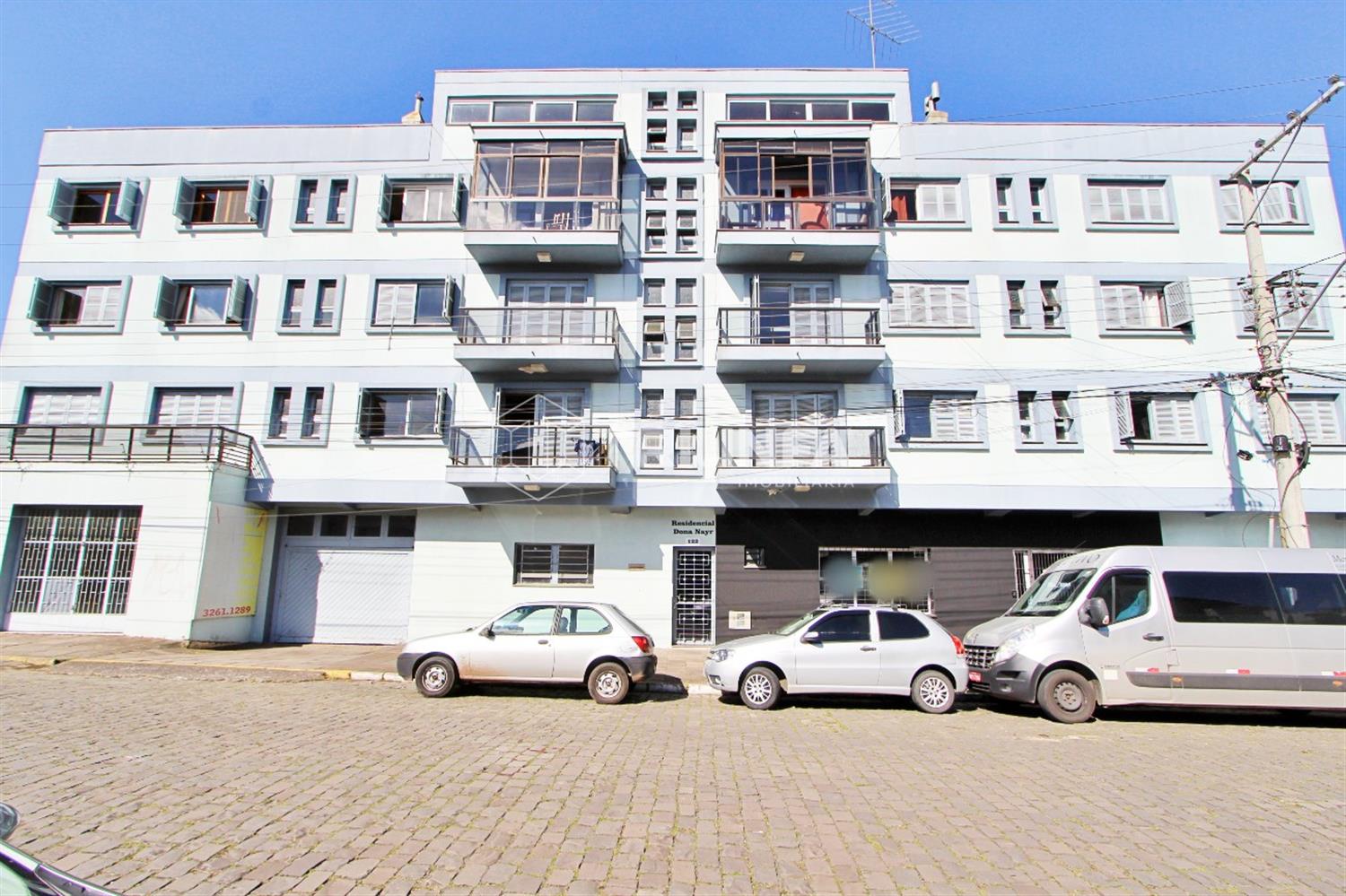 Imagine-se viver em um apartamento amplo e muito bem localizado, em um bairro tranquilo a poucos minutos do centro da