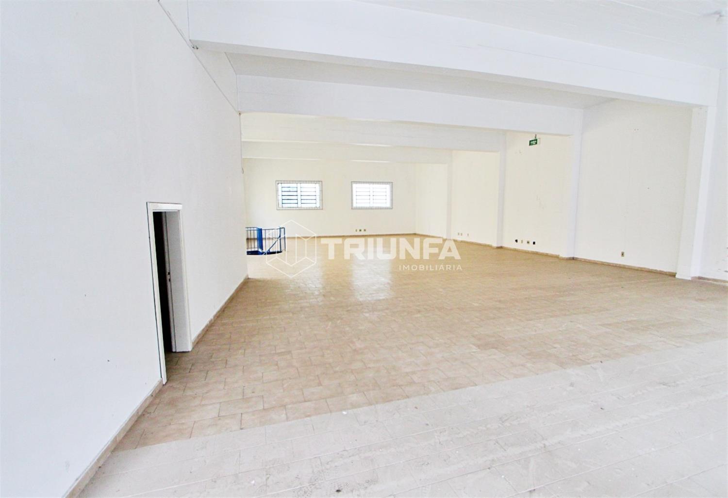 Sala comercial, para alugar, 480 m², Centro - Farroupilha — foto 2