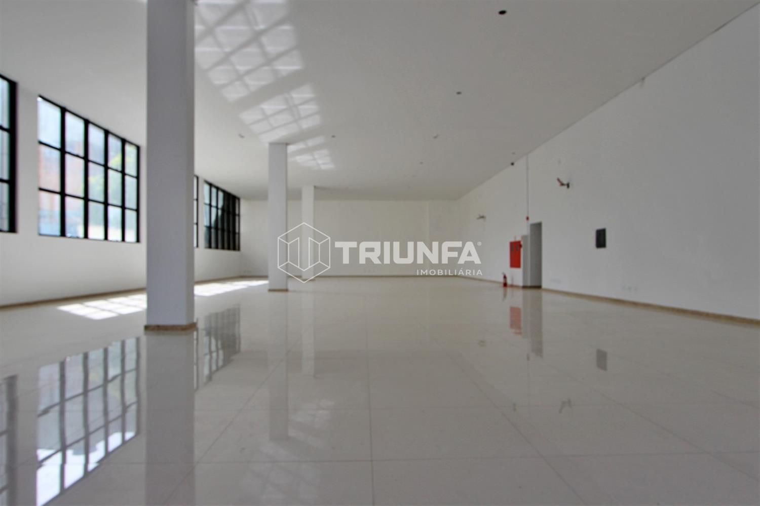 Sala comercial, para alugar, 512 m², Centro - Farroupilha — foto 2