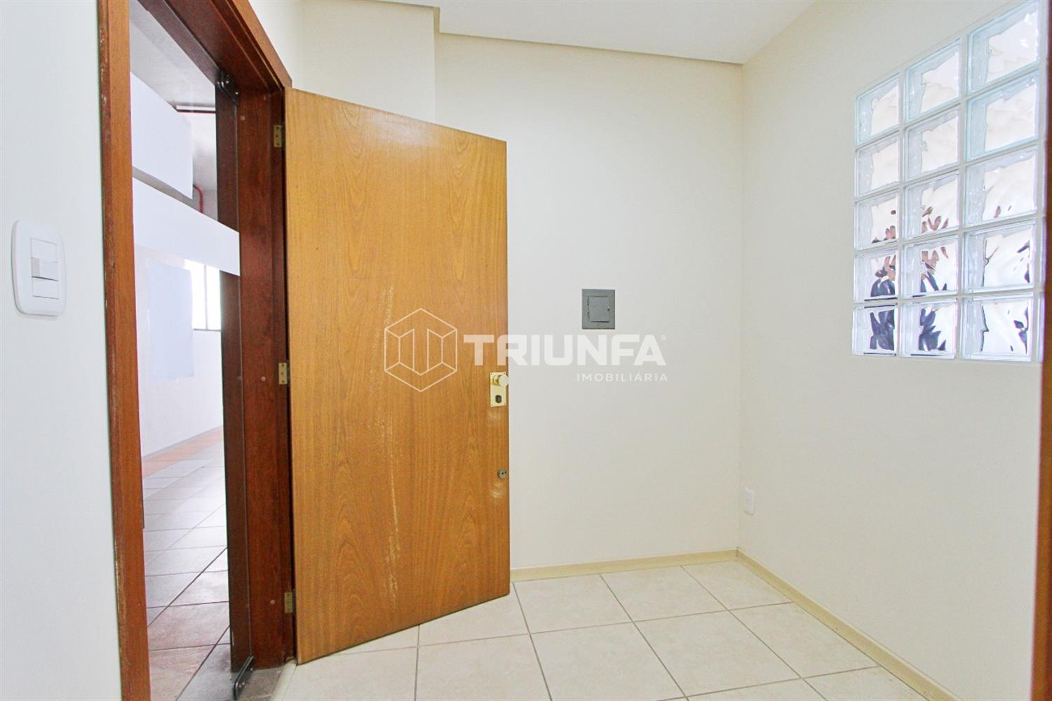 Sala comercial, à venda, 40 m², Centro - Farroupilha — foto 2