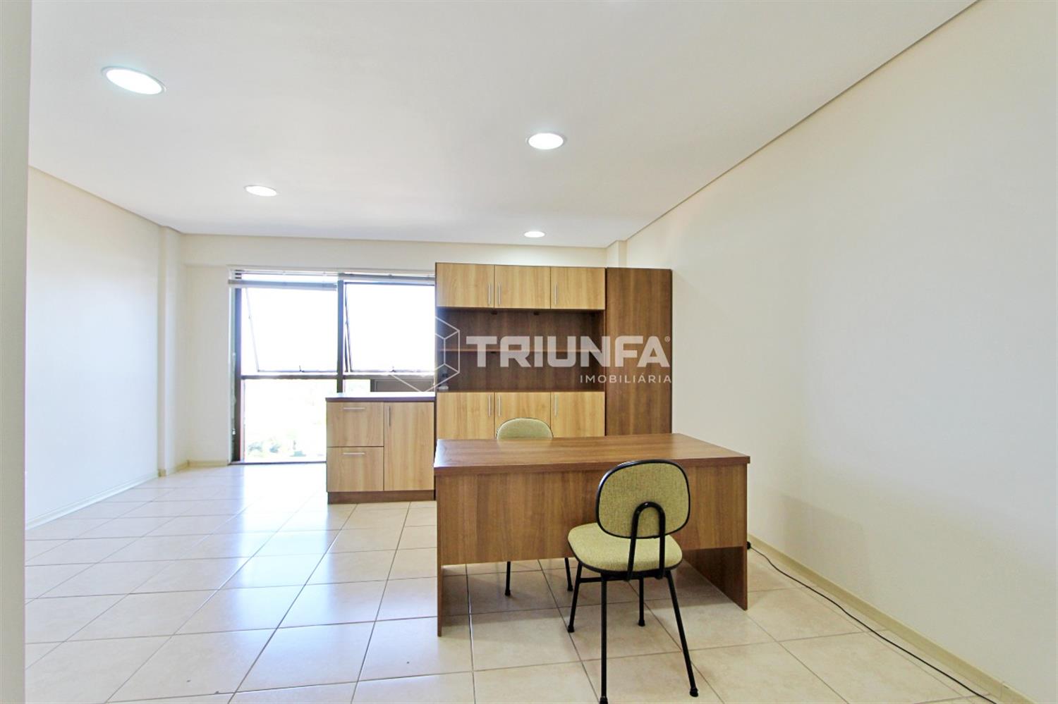 Sala comercial, localizada no Centro Profissional Júlio de Castilhos.