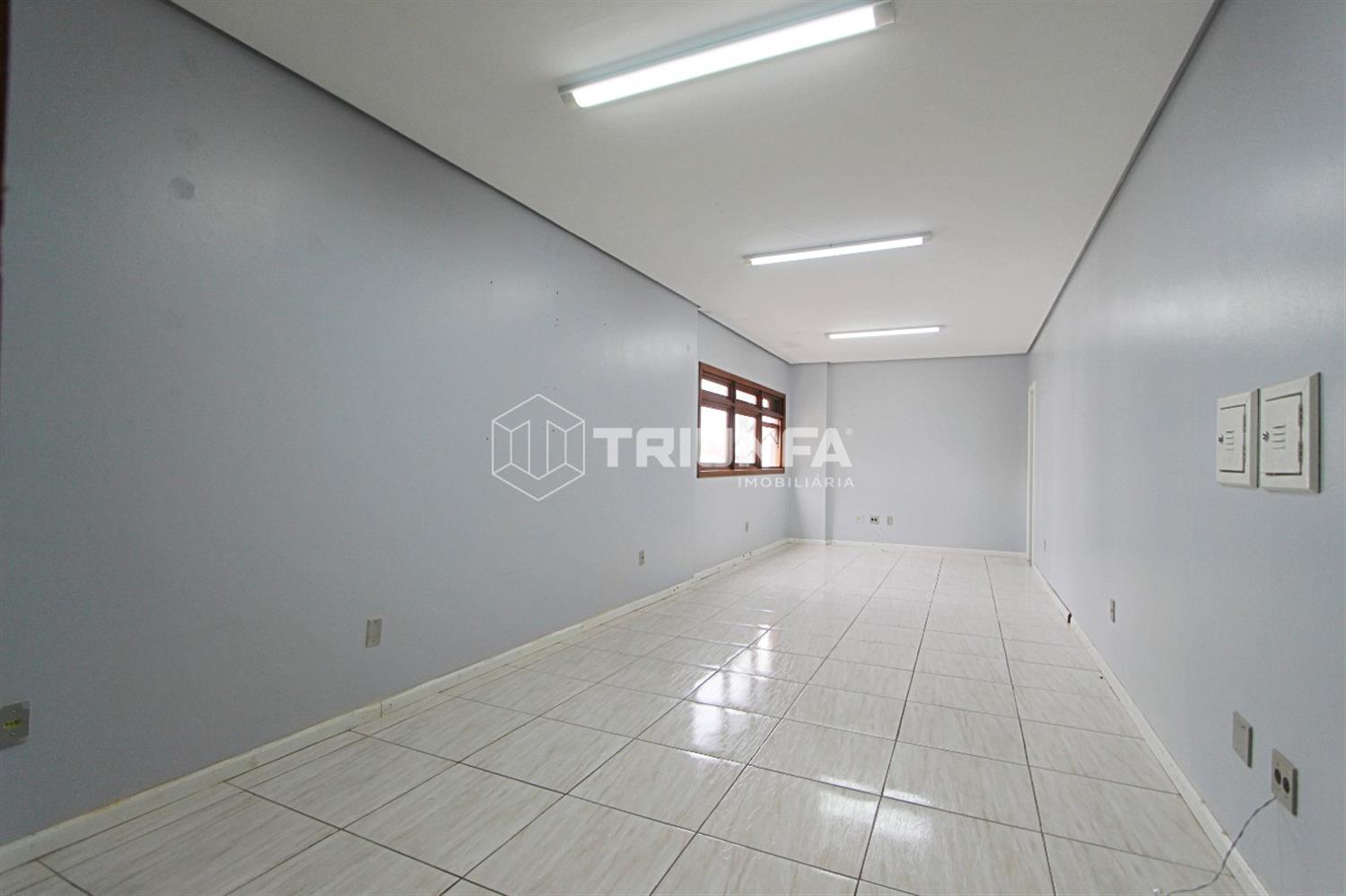 Sala comercial, à venda, 25 m², Centro - Farroupilha — foto 2