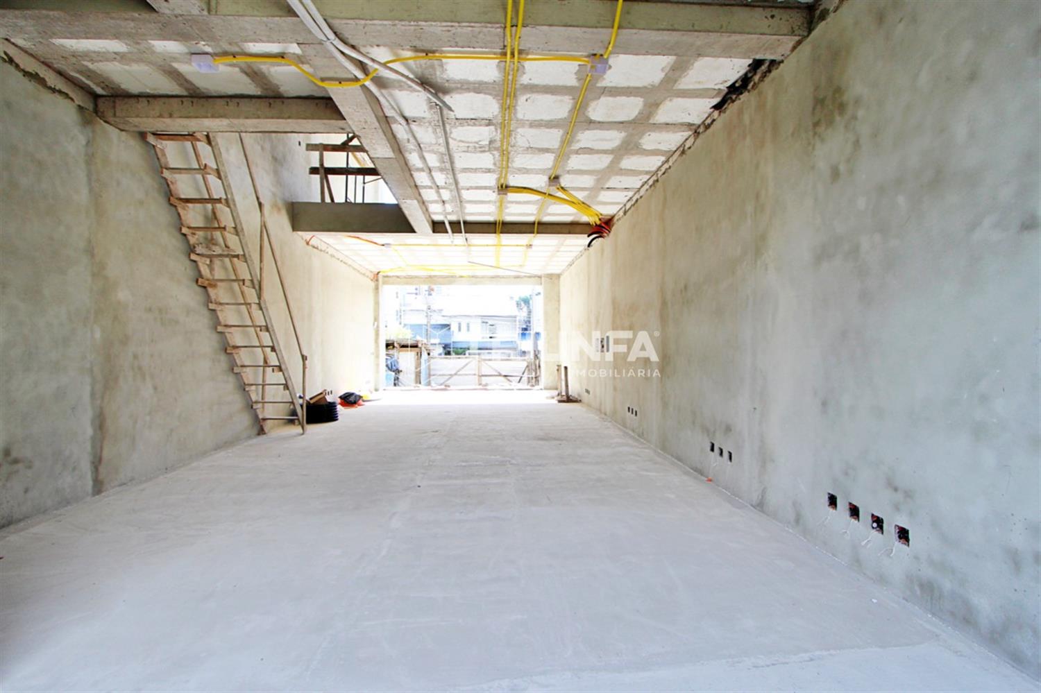 Sala comercial, para alugar, 200 m², Centro - Farroupilha — foto 2