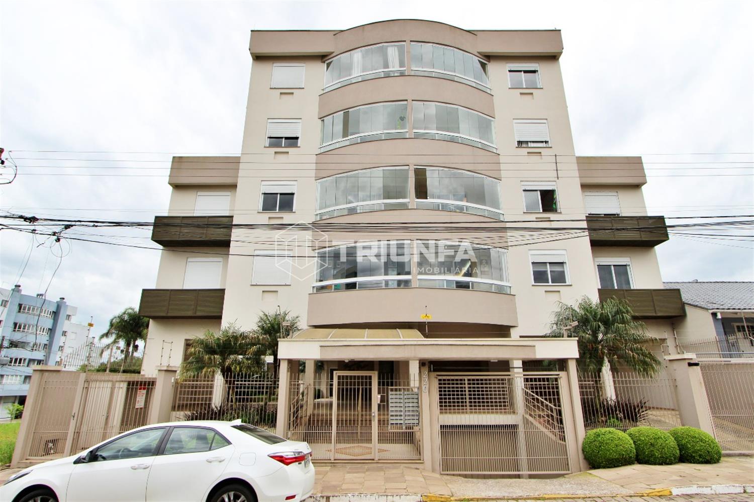 Apartamento com sacada e três dormitórios, churrasqueira, sendo uma suíte espaçosa que garante ainda mais conforto e