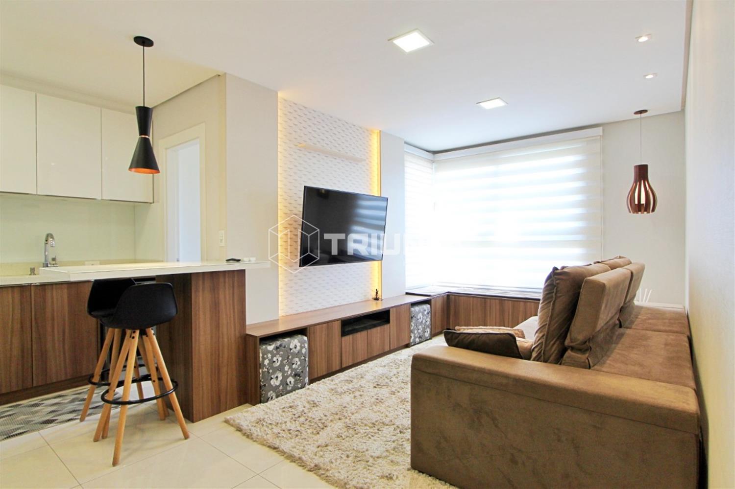 Este lindo apartamento está pronto para morar e conta com uma completa infraestrutura de móveis e eletrodomésticos